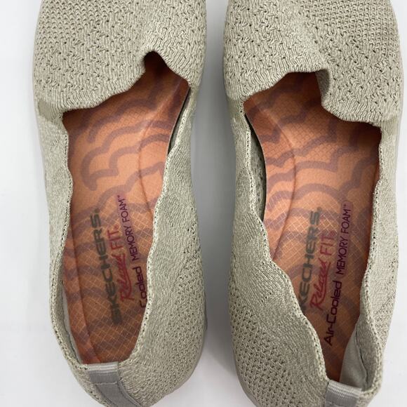 SKECHERS Knit Slip On Shoe Womens Size 9.5 Stretch Upper Cushioned Flats Natural - Picture 6 of 8